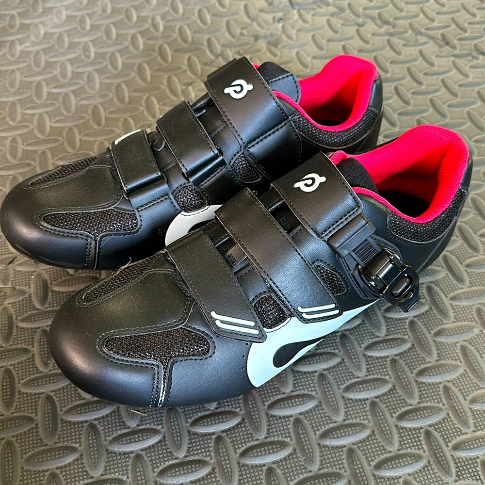 Peloton Size 43 Bike Shoes
